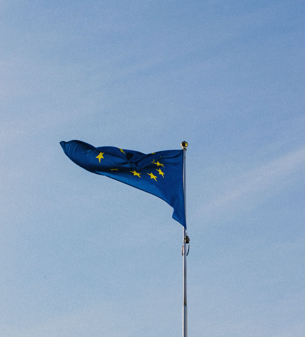 Bandera de la Unión Europea en Principios Verdes